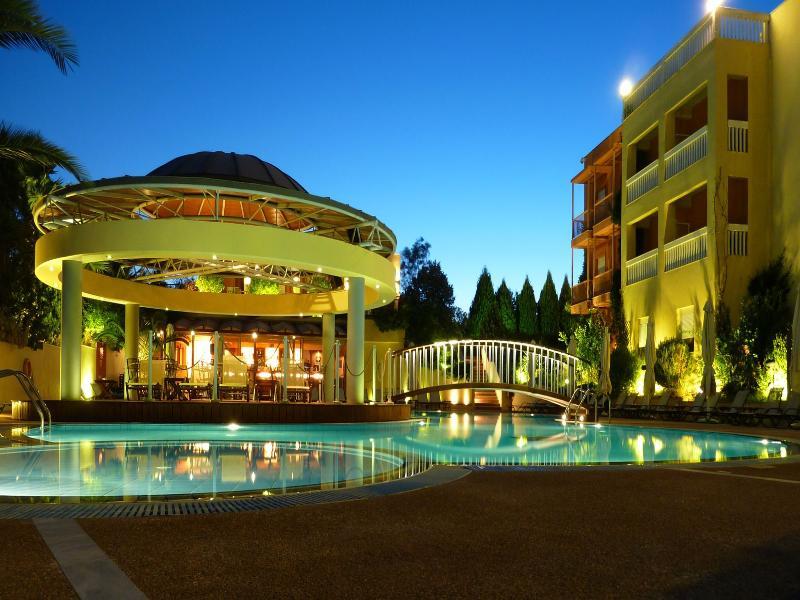 Ambassador Thessaloniki Hotel 3*