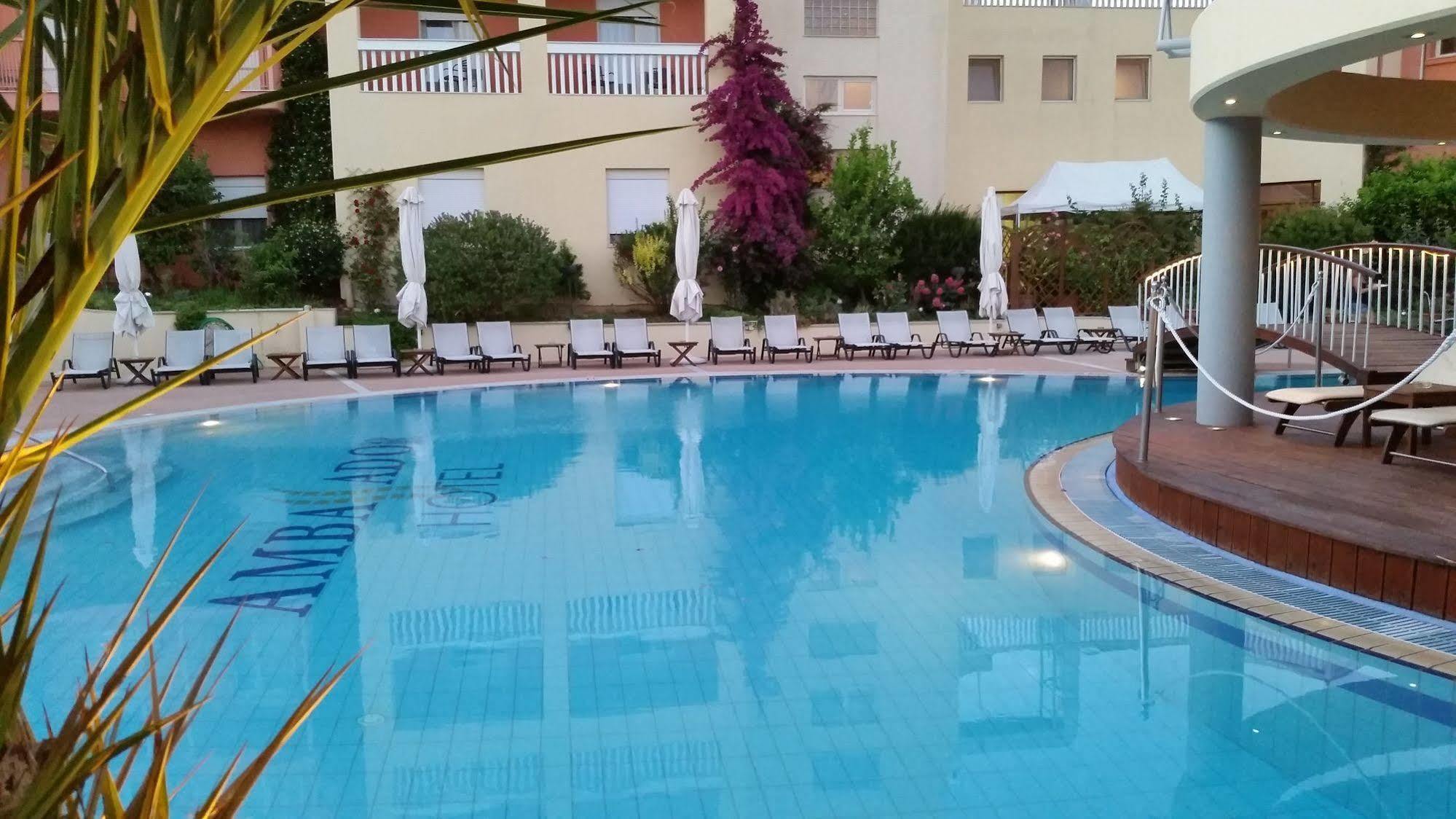Отель Ambassador Thessaloniki Плагиарион